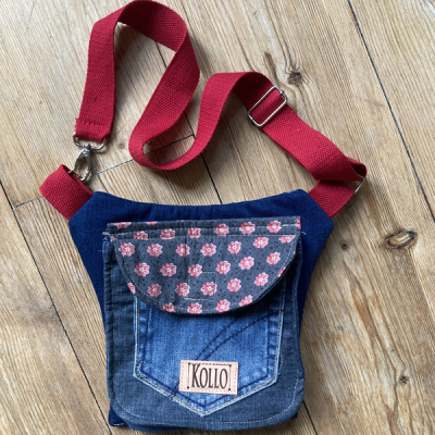 Tas Fannypack 25-01