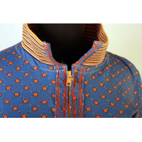 Vest blue square flower