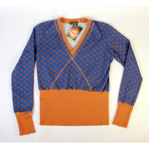 Sweater blue square flower