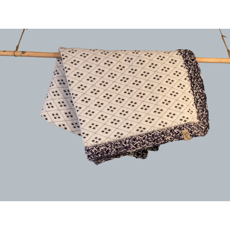 Deken met gehaakte rand 90