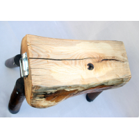 Bijzettafel boomstam met houten poten