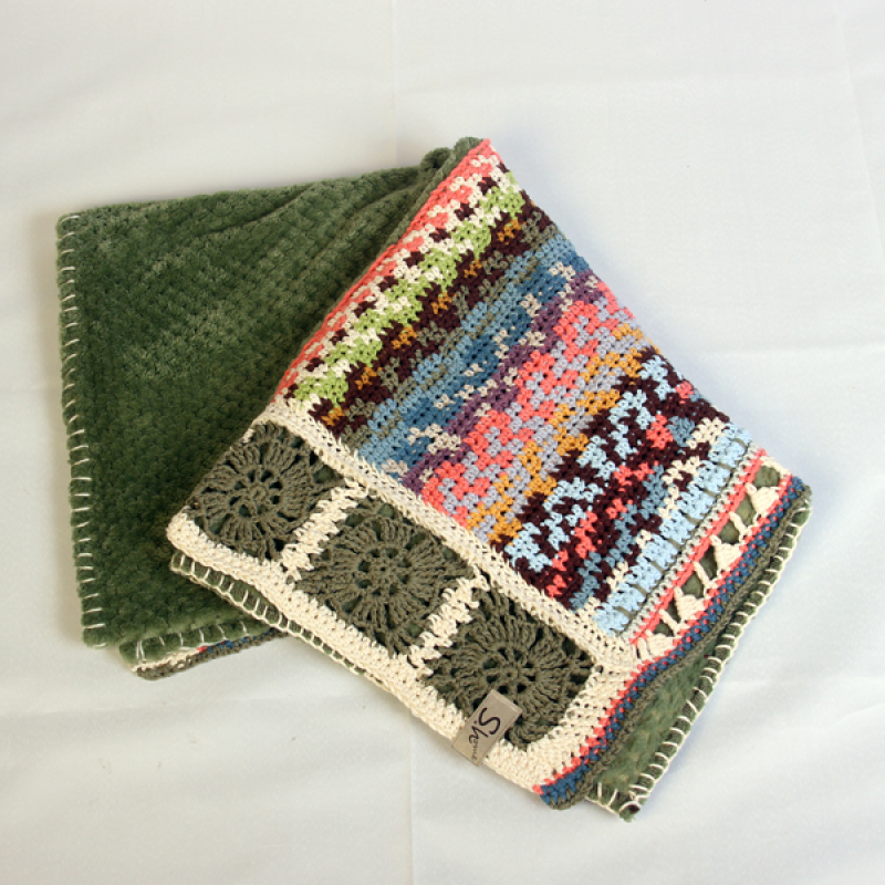 Deken met gehaakte rand 32